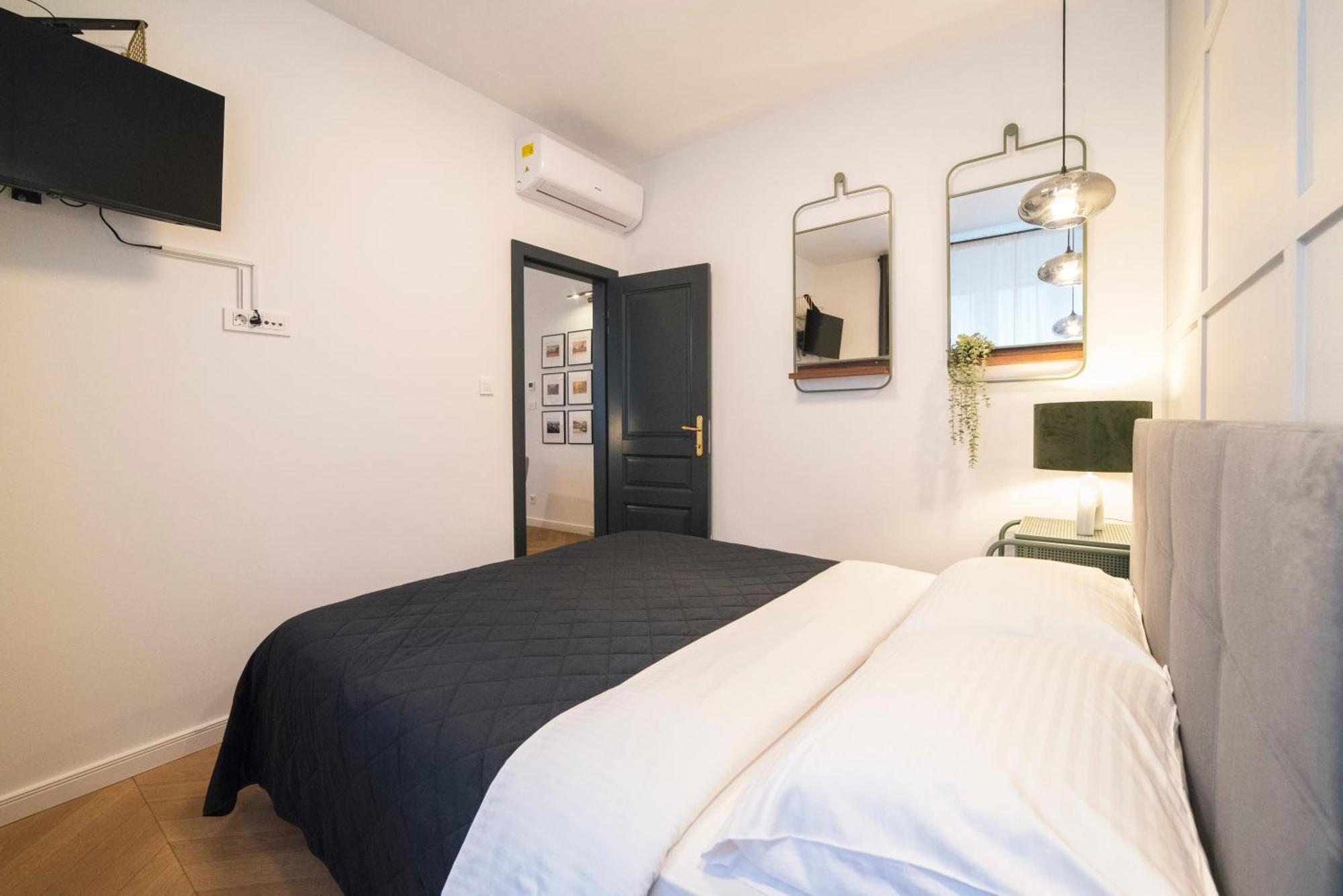 Apartment Legerro P With Parking Zagreb
